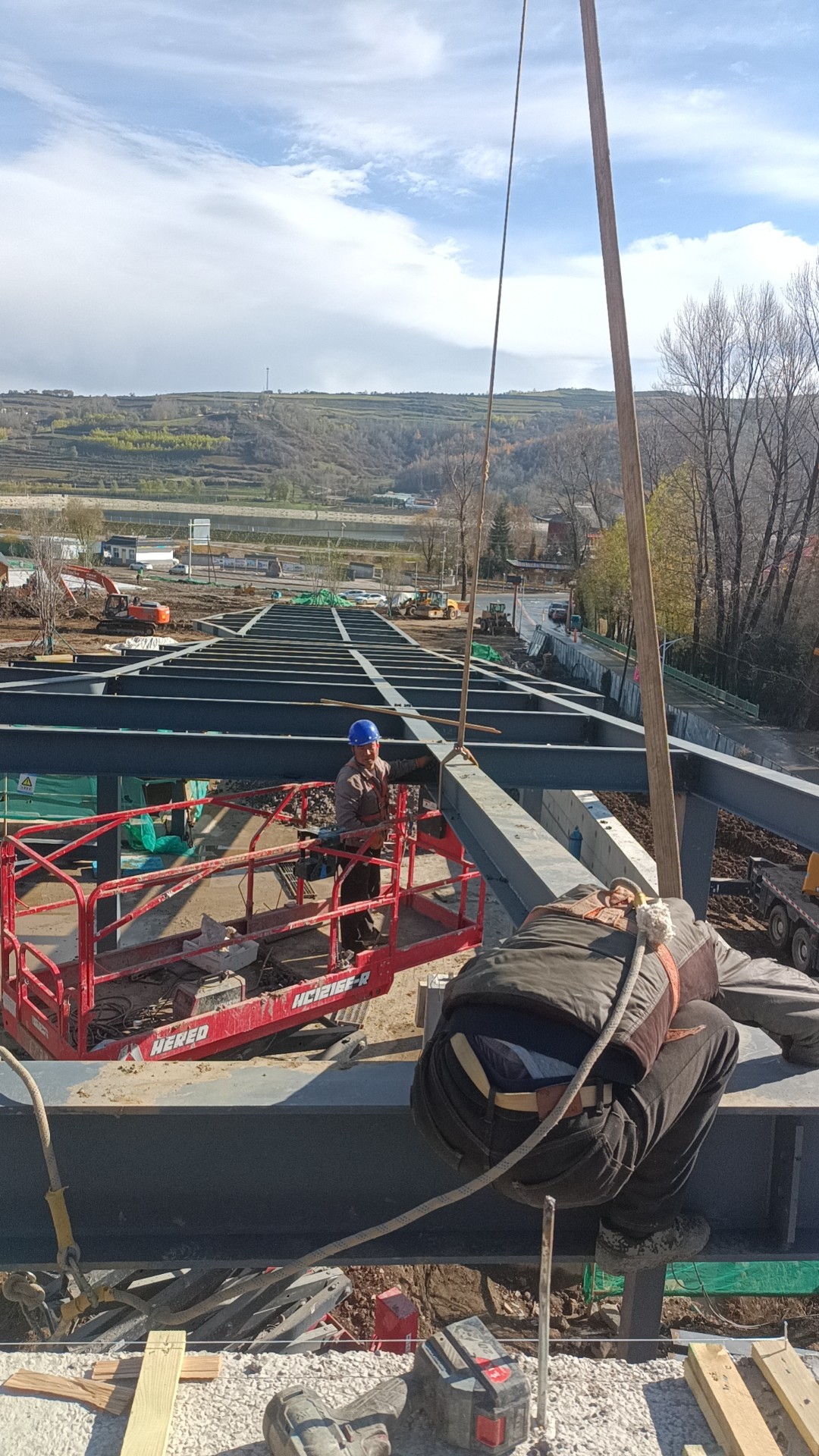 康樂(lè)華潤(rùn)希望鄉(xiāng)村建設(shè)項(xiàng)目(二期)公建區(qū)鋼結(jié)構(gòu)工程