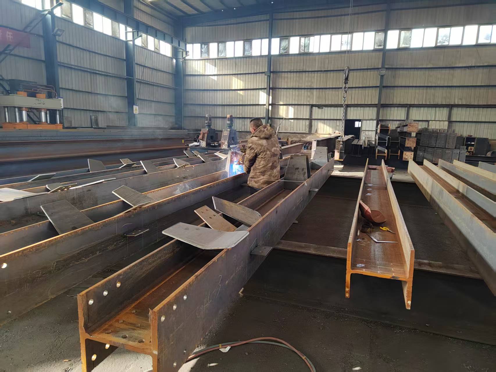 加工廠(chǎng)鋼結(jié)構(gòu)加工情況