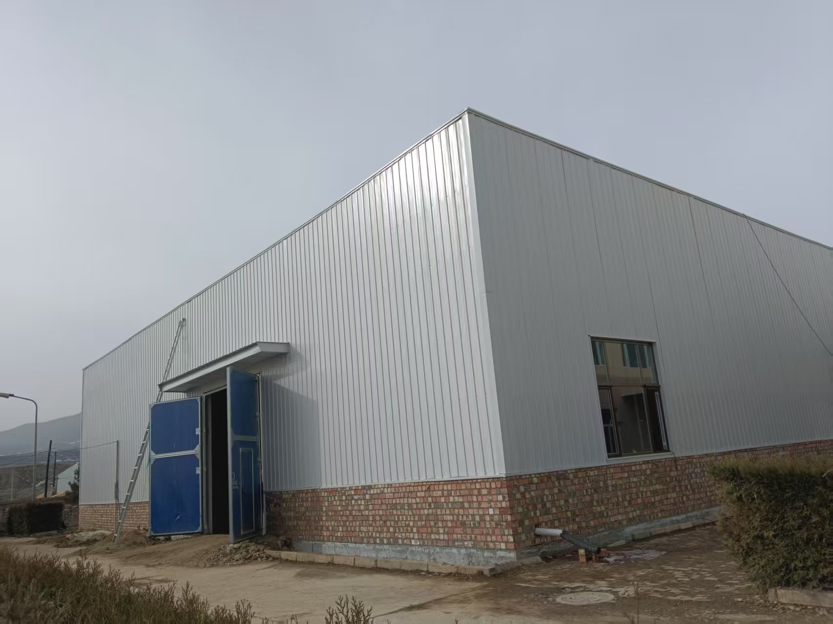 榆中水投礦泉水車(chē)間