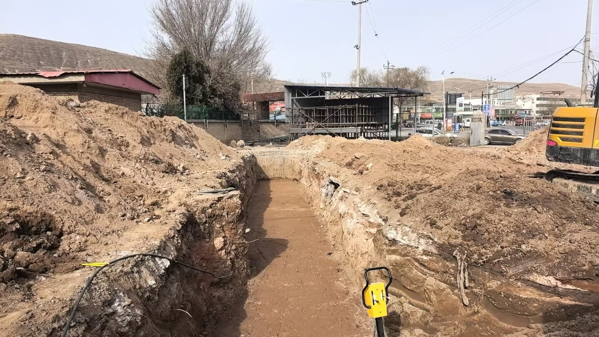 榆中縣甘草店鎮西村發展村集體經濟建設項目（二期）工程-基礎開挖