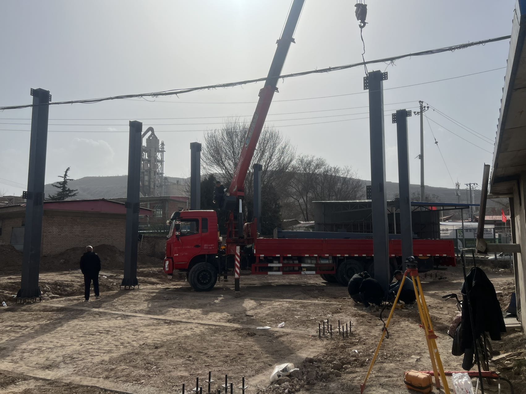 榆中縣甘草店鎮(zhèn)西村發(fā)展村集體經(jīng)濟(jì)建設(shè)項(xiàng)目(二期)鋼結(jié)構(gòu)安裝