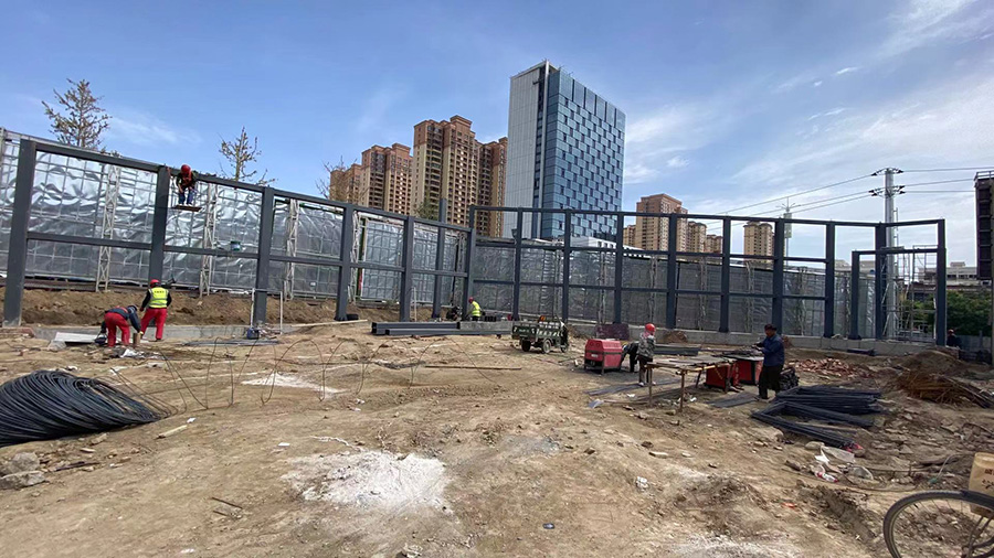 亨威集團鉑悅云邸背景墻鋼結構安裝